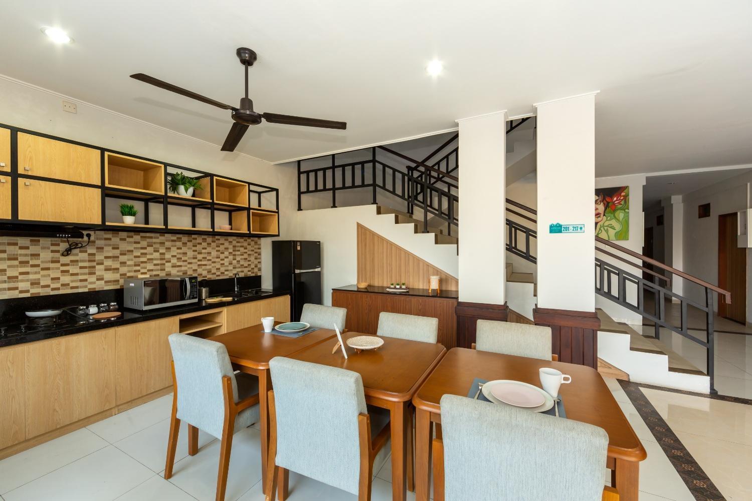 Cove Matahari Guesthouse Sunset Легиан Экстерьер фото